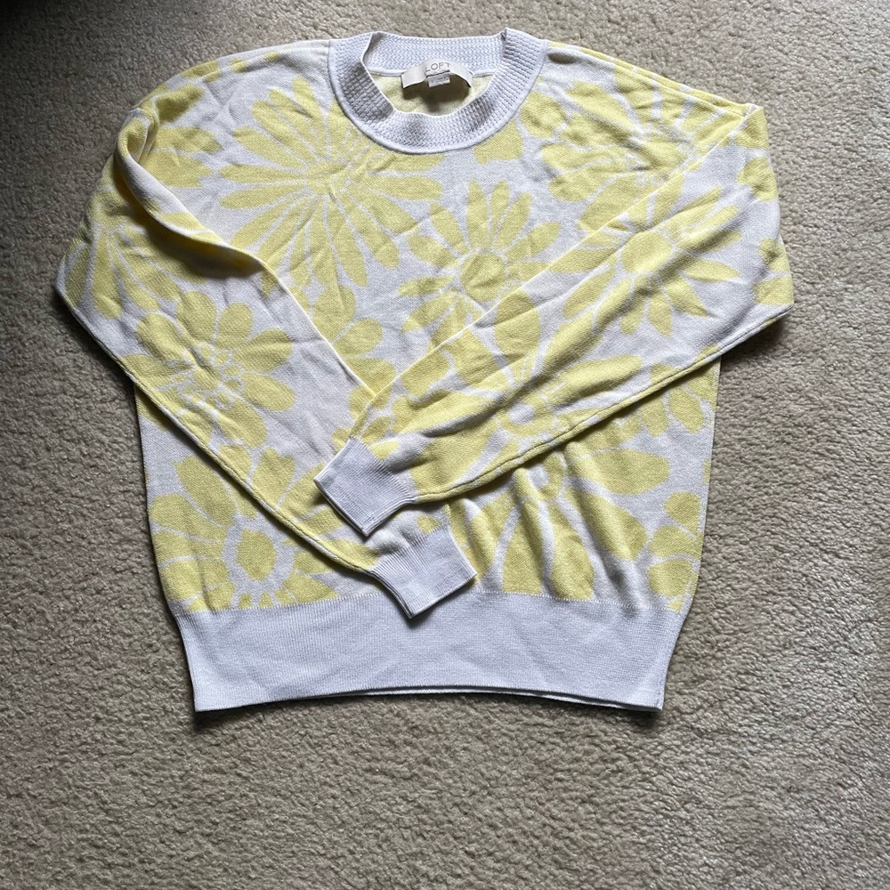 Loft Flower light sweater- Size small